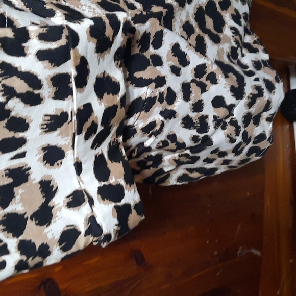 Ashley Stewart's linen blouse - Picture 5 of 13